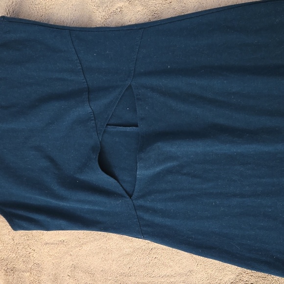 Dress - Picture 4 of 6